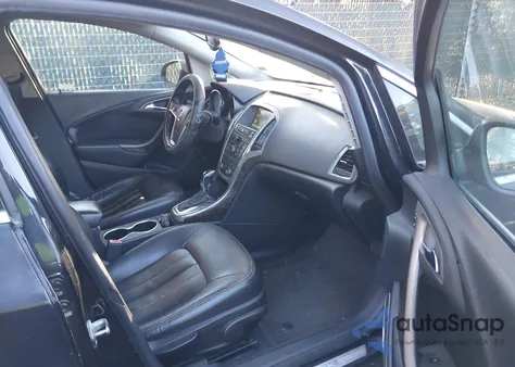 2013 Buick Verano Leather Group z USA, uszkodzony, nr VIN 1G4PS5SK8D4109997